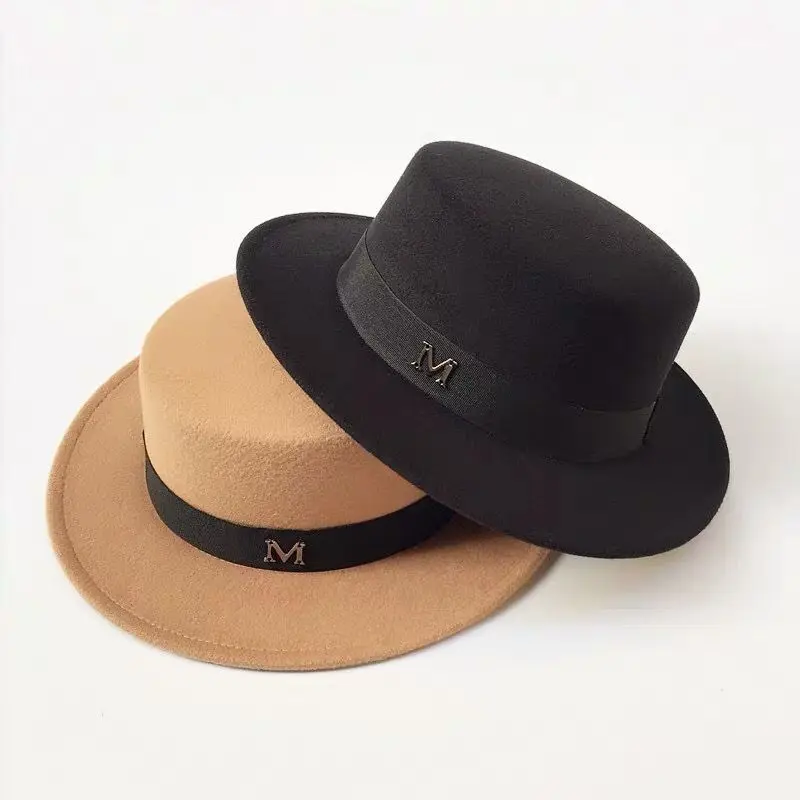Пролет и есен Нова елегантна вълнена плоска шапка 2024 Дамска изцяло съвпадаща мода Casual Short Brim Jazz Hat