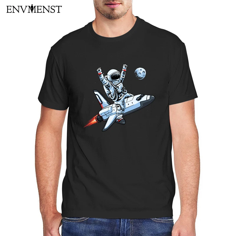 Летящ космически кораб астронавт до Луната Тениска Мъжко облекло Коледни подаръци Къс ръкав Tee астронавт извънгабаритни T риза мъже отгоре